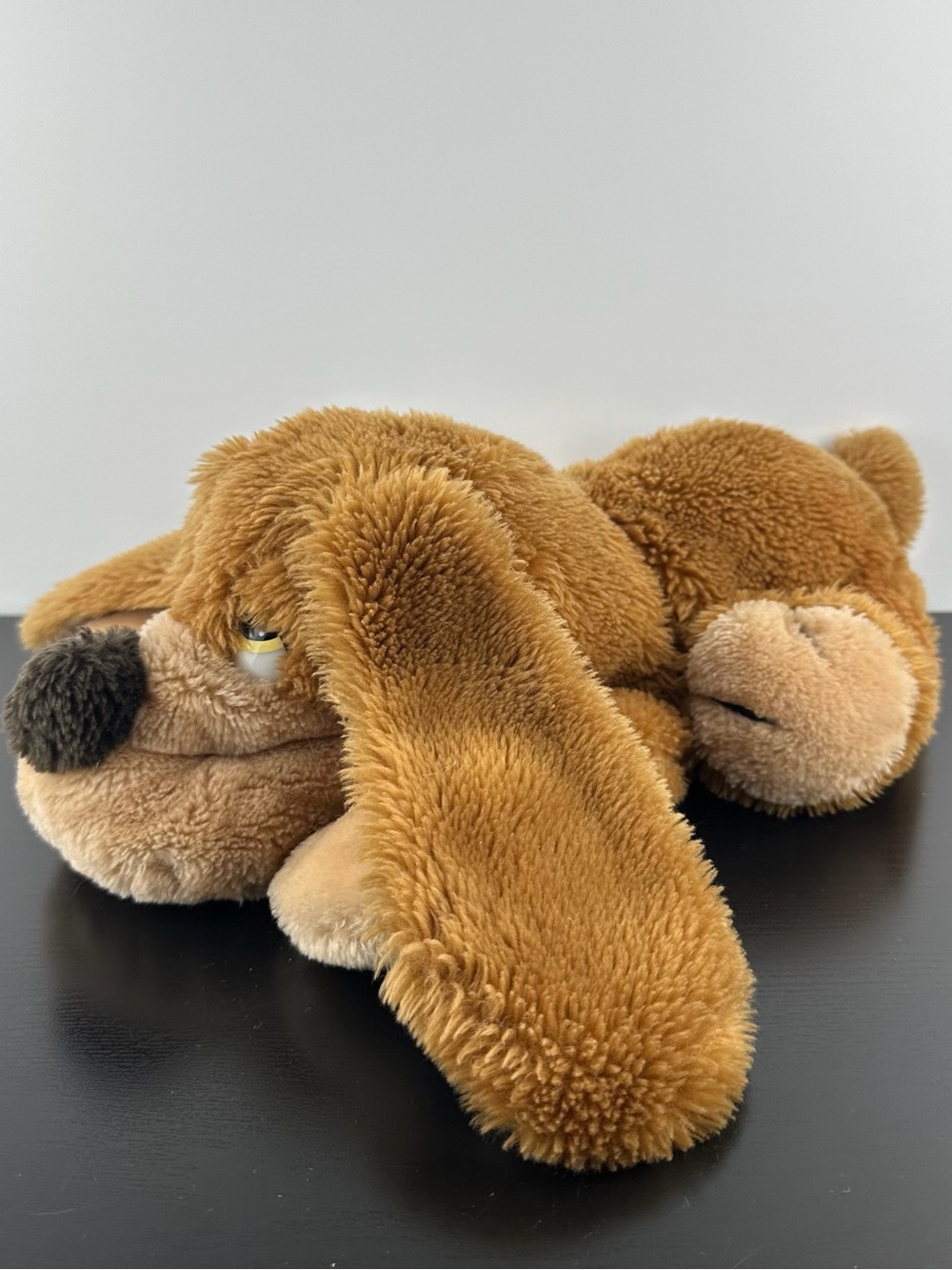 Russ Berrie Samuel Spaniel Hound Puppy Dog 14” Yellow Eyes Brown Plush
